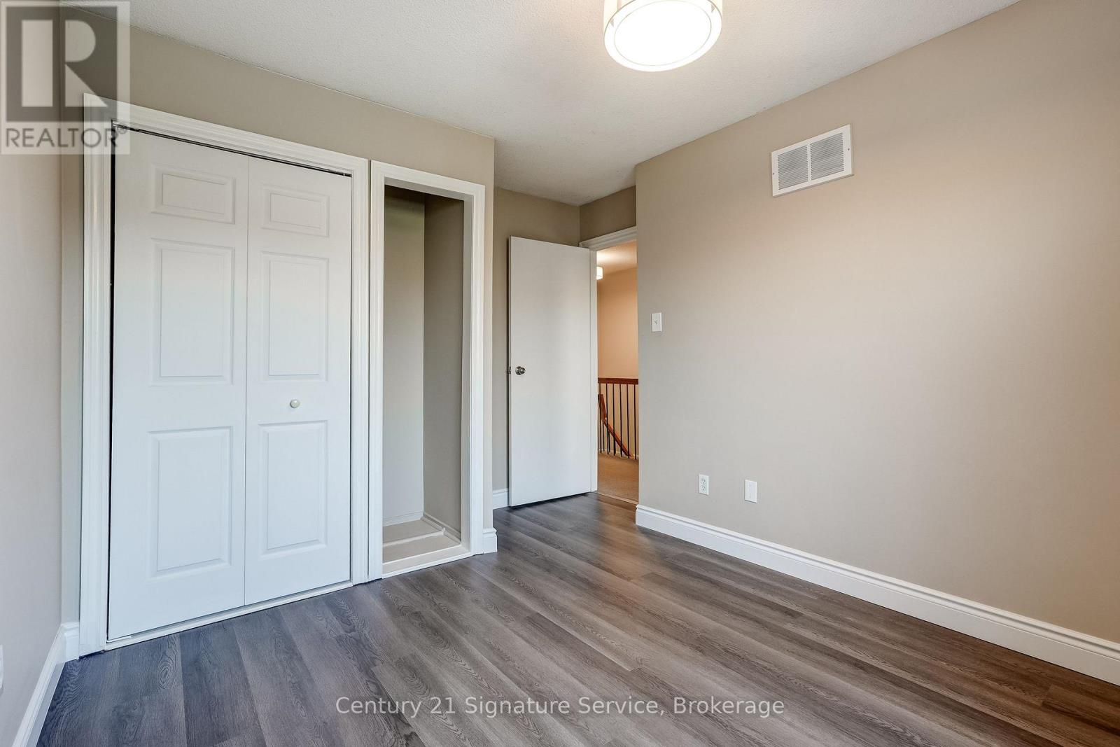 #177 1951 RATHBURN ROAD E - 24
