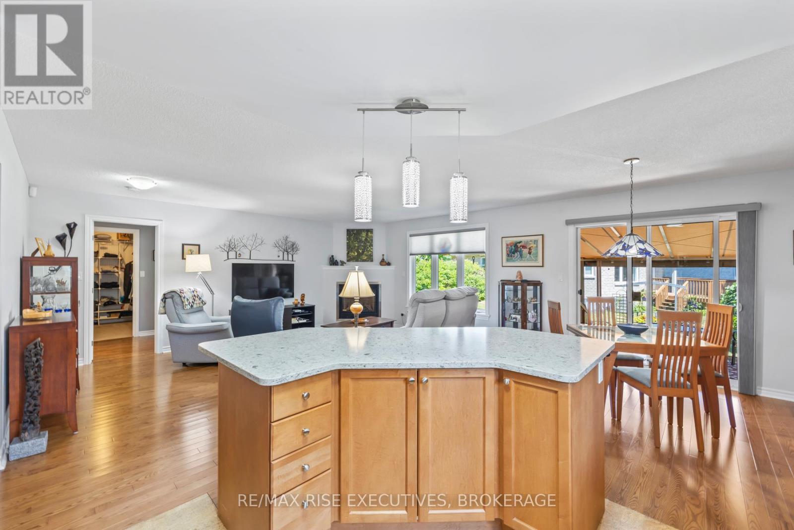 118 SHERIDAN STREET - 26