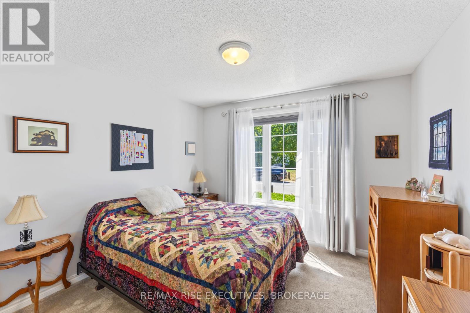 118 SHERIDAN STREET - 35