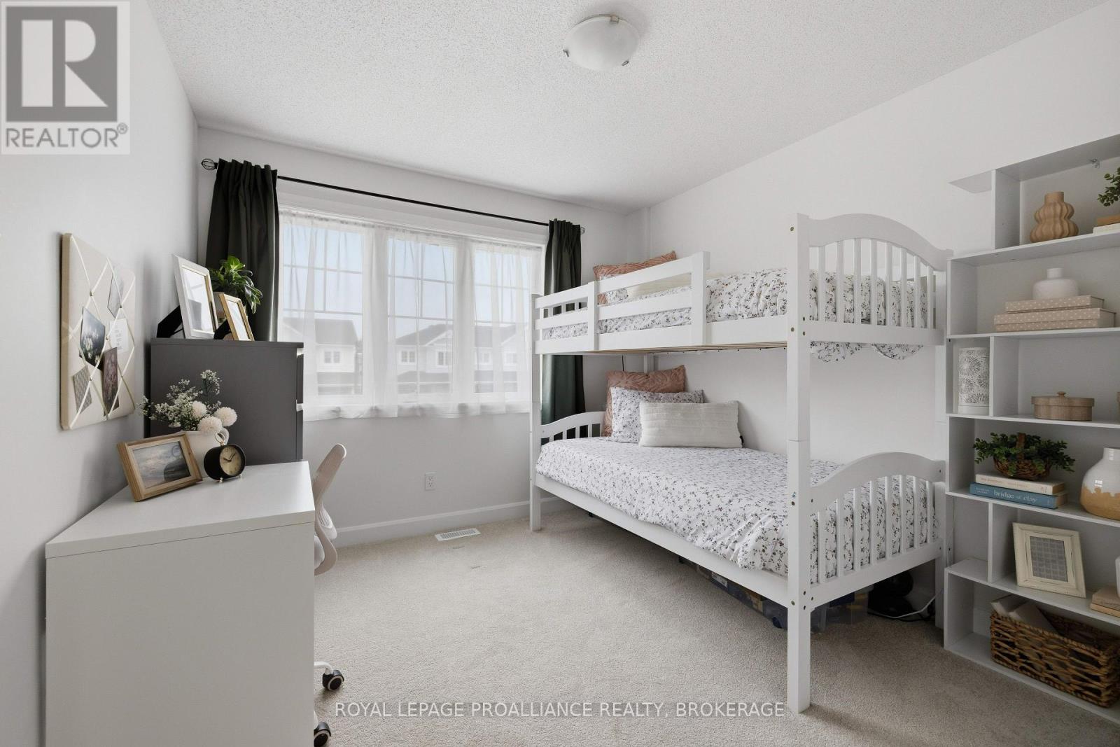 332 BUCKTHORN DRIVE - 23