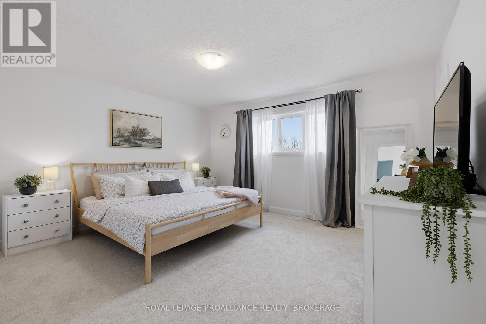 332 BUCKTHORN DRIVE - 27