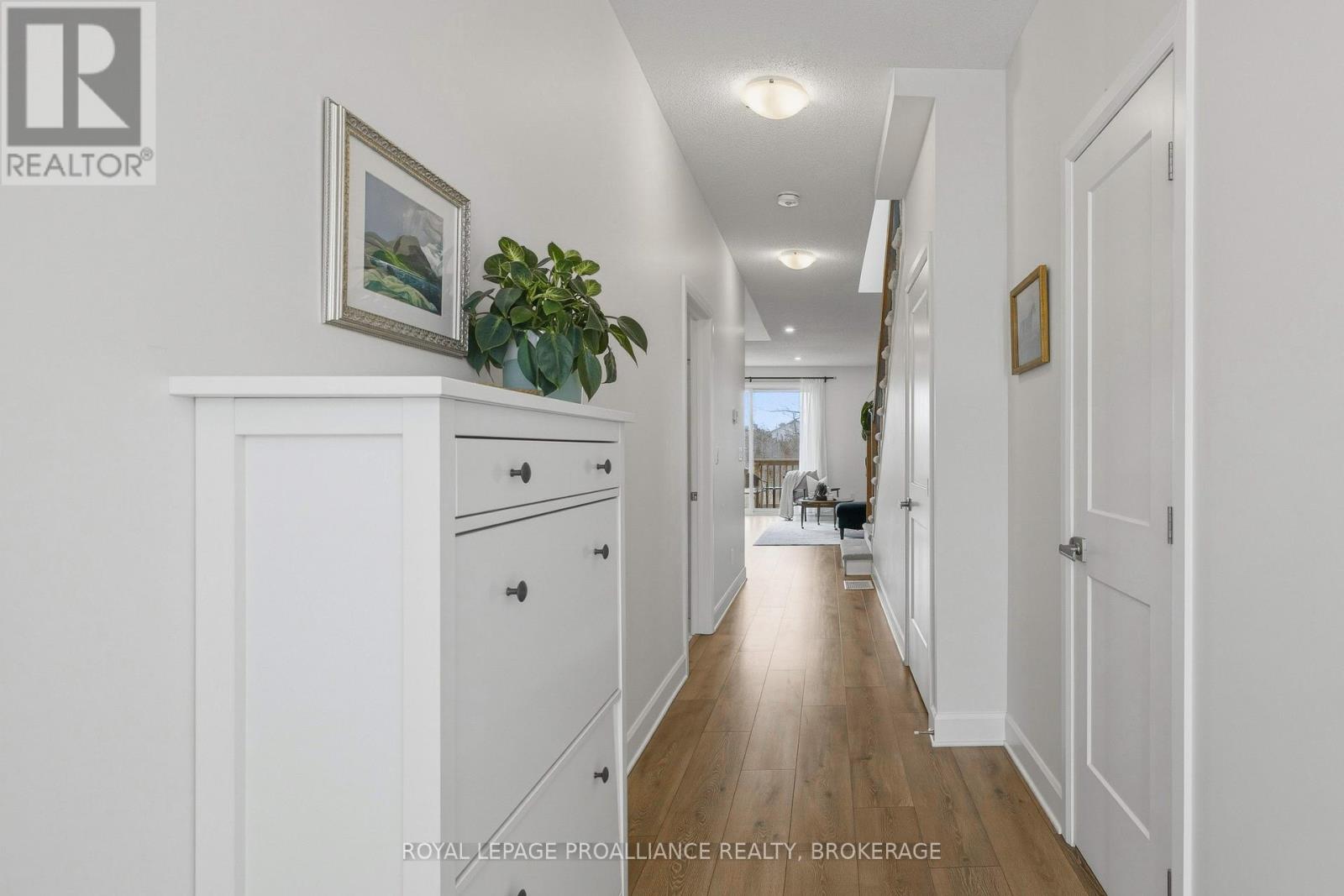 332 BUCKTHORN DRIVE - 4