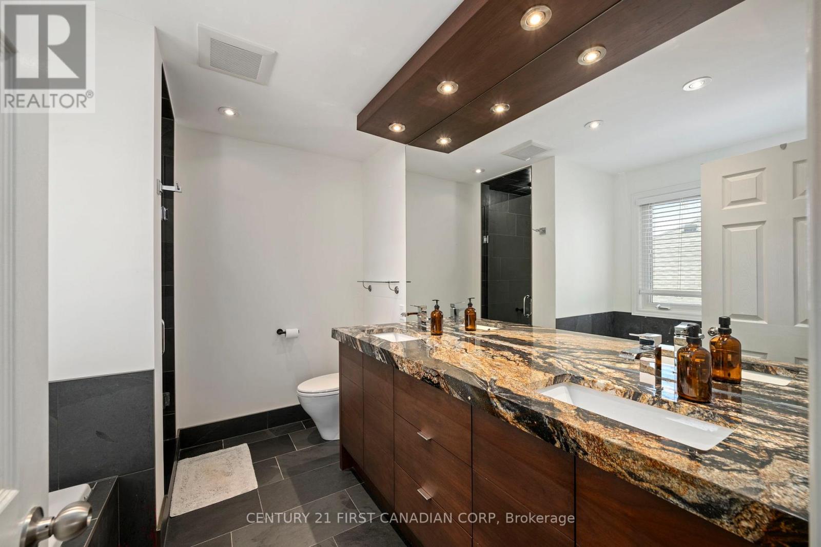932 CRANBROOK ROAD - 26