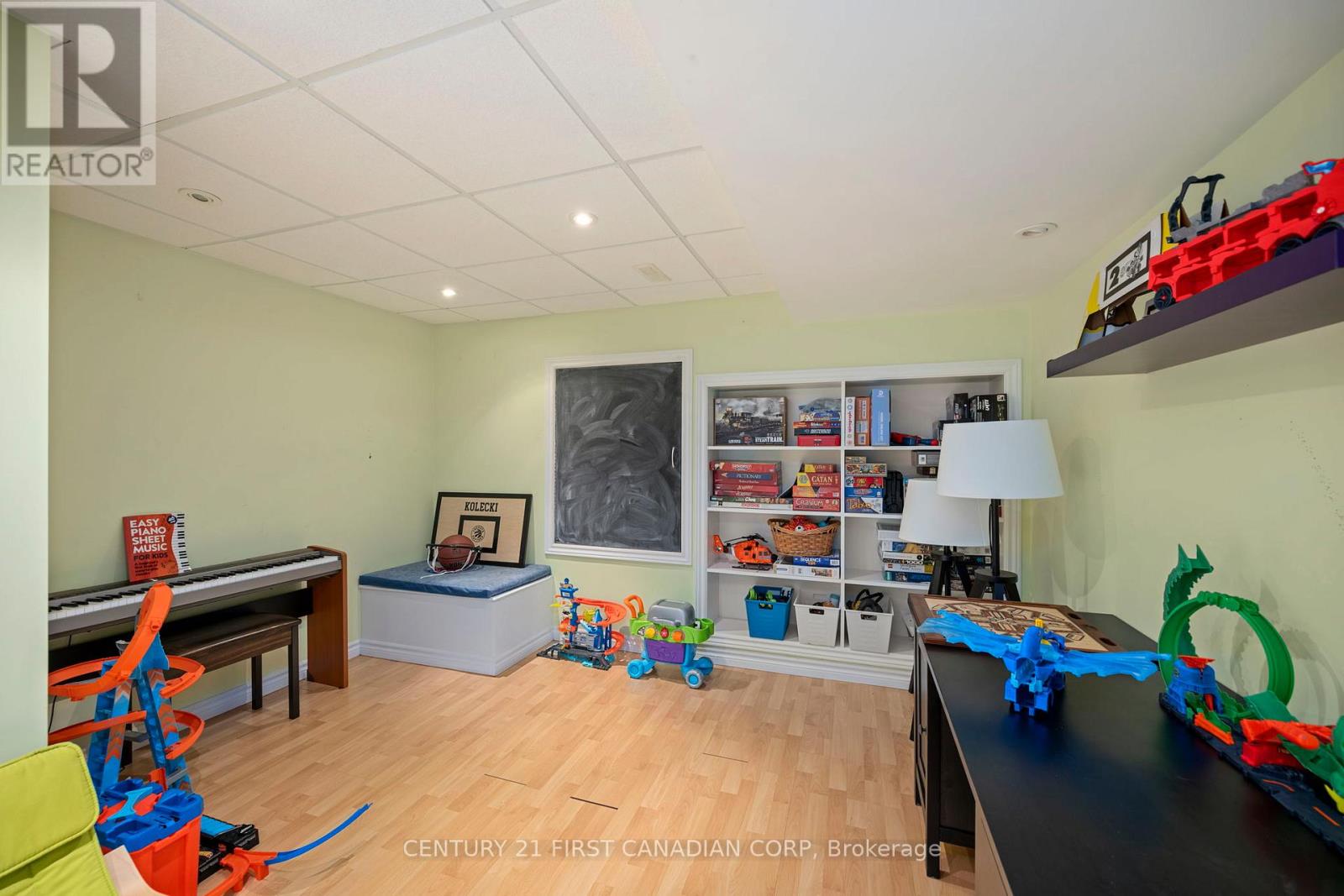 932 CRANBROOK ROAD - 29