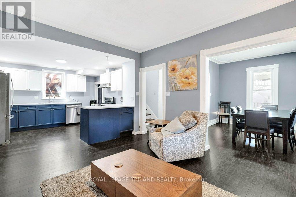 311 WARWICK STREET - 20