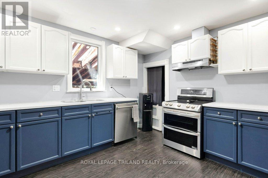 311 WARWICK STREET - 23