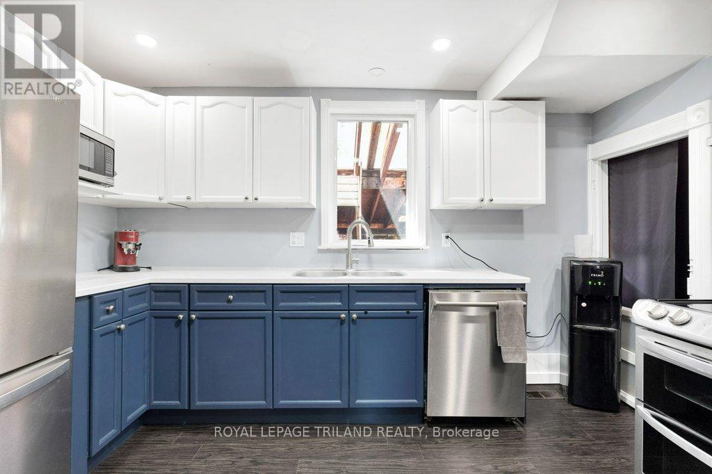 311 WARWICK STREET - 24