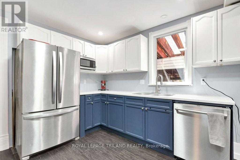 311 WARWICK STREET - 25