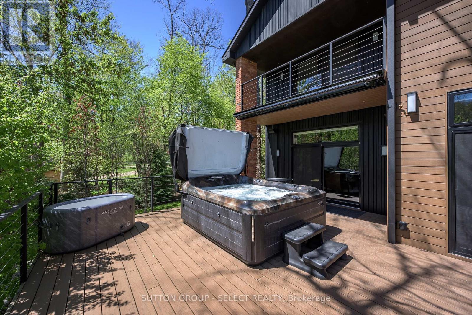 45 BLACKBURN CRESCENT - 37