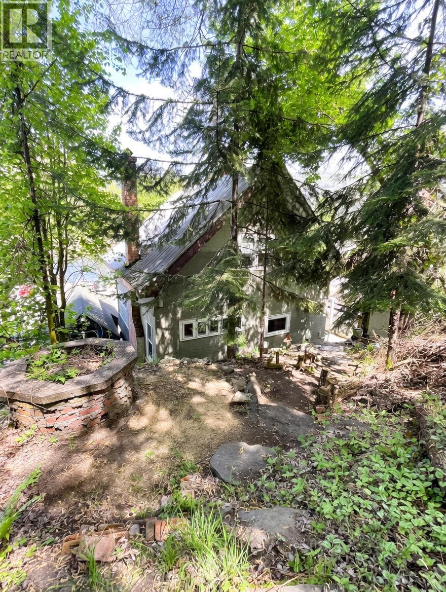2070 RIVERSIDE Avenue - 46
