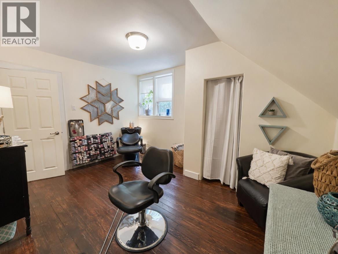2070 RIVERSIDE Avenue - 29