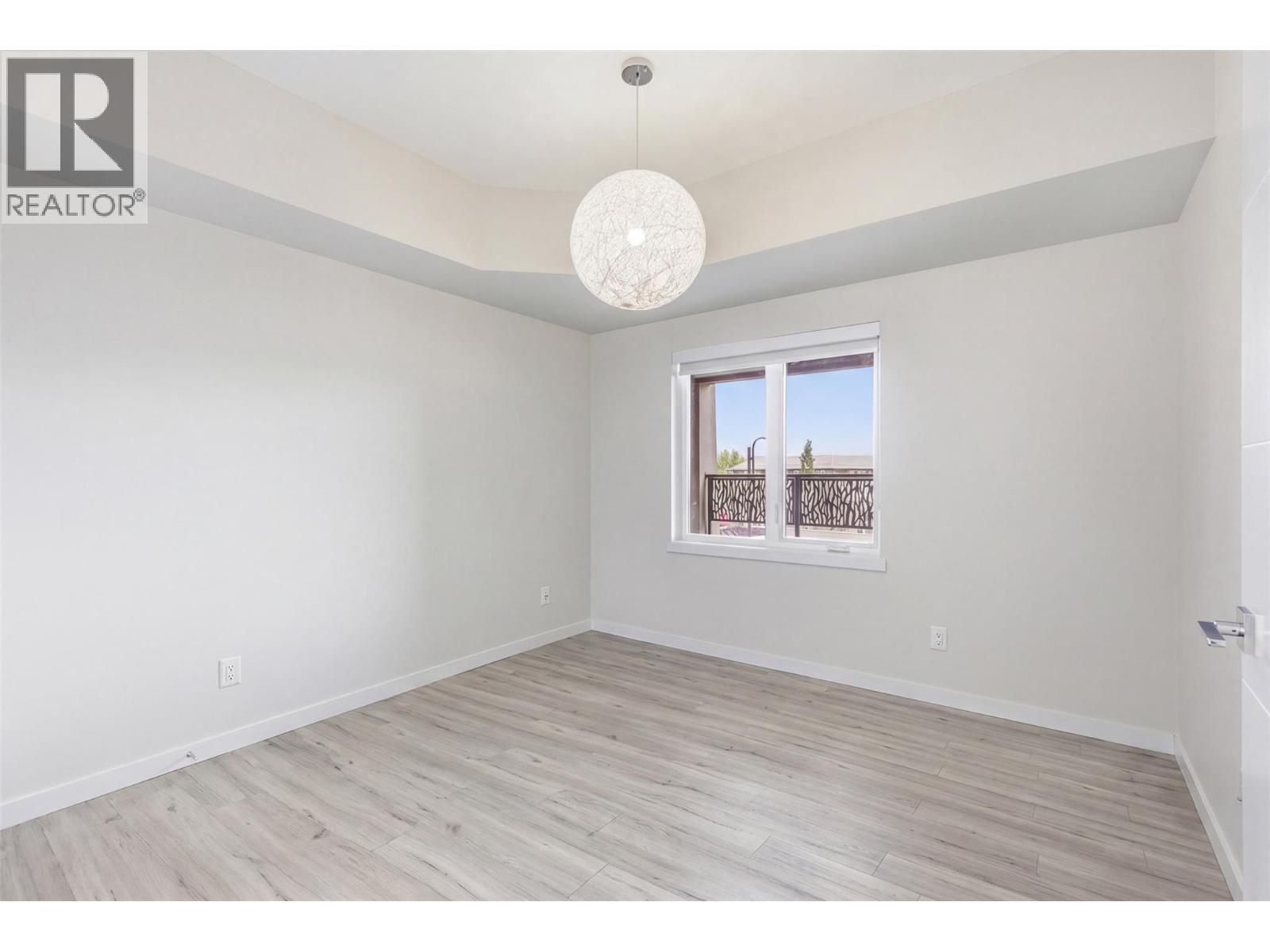 #2101 1405 SPRINGHILL Drive - 19