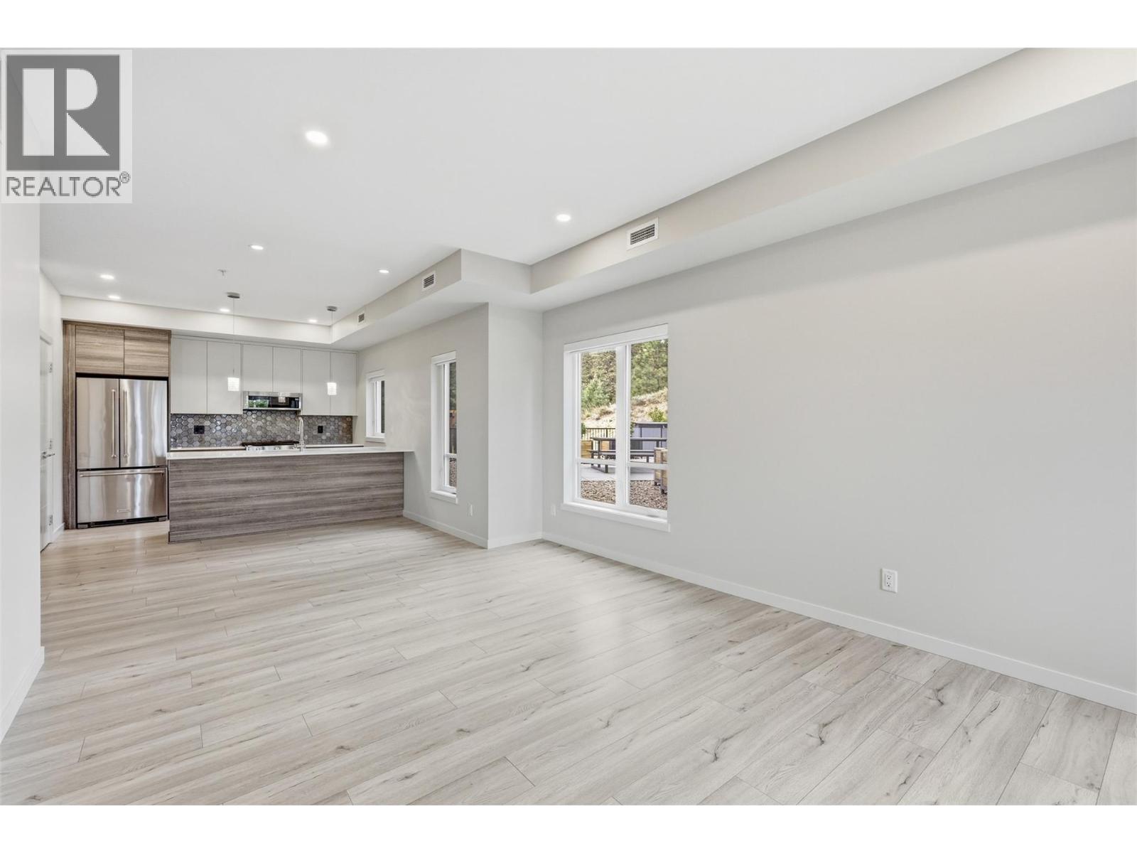 #2101 1405 SPRINGHILL Drive - 8