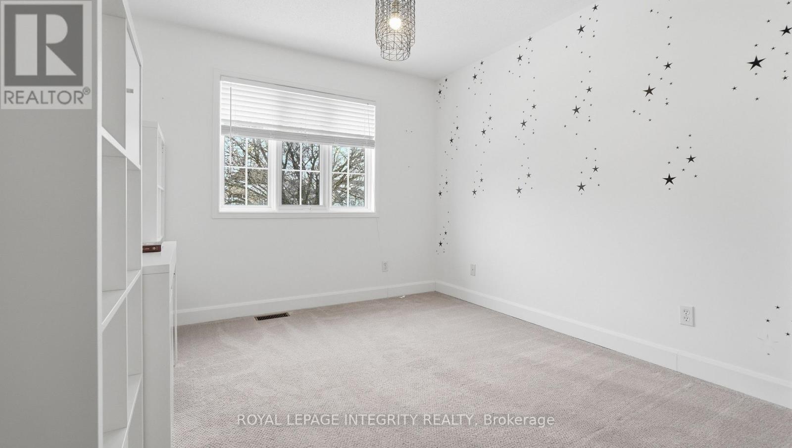 20 FARMFIELD CRESCENT - 34