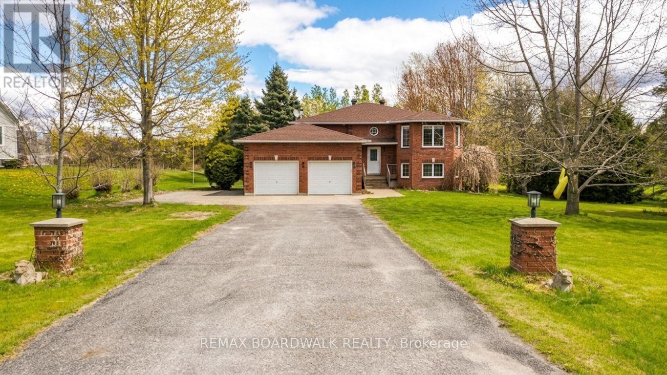 7 MEADOWVIEW DRIVE - 1