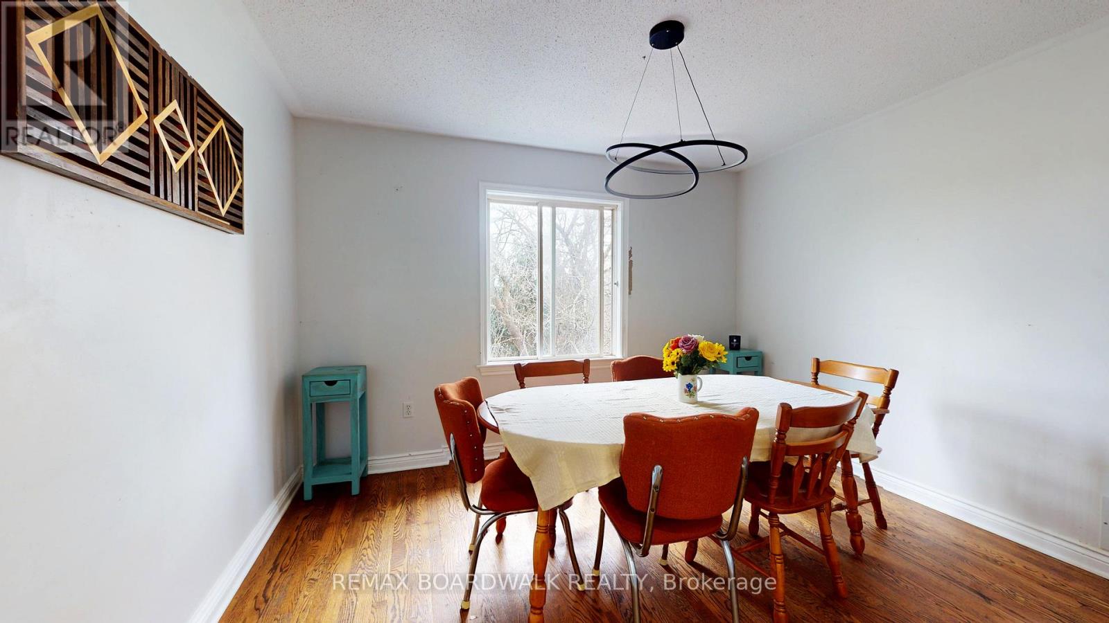 7 MEADOWVIEW DRIVE - 11