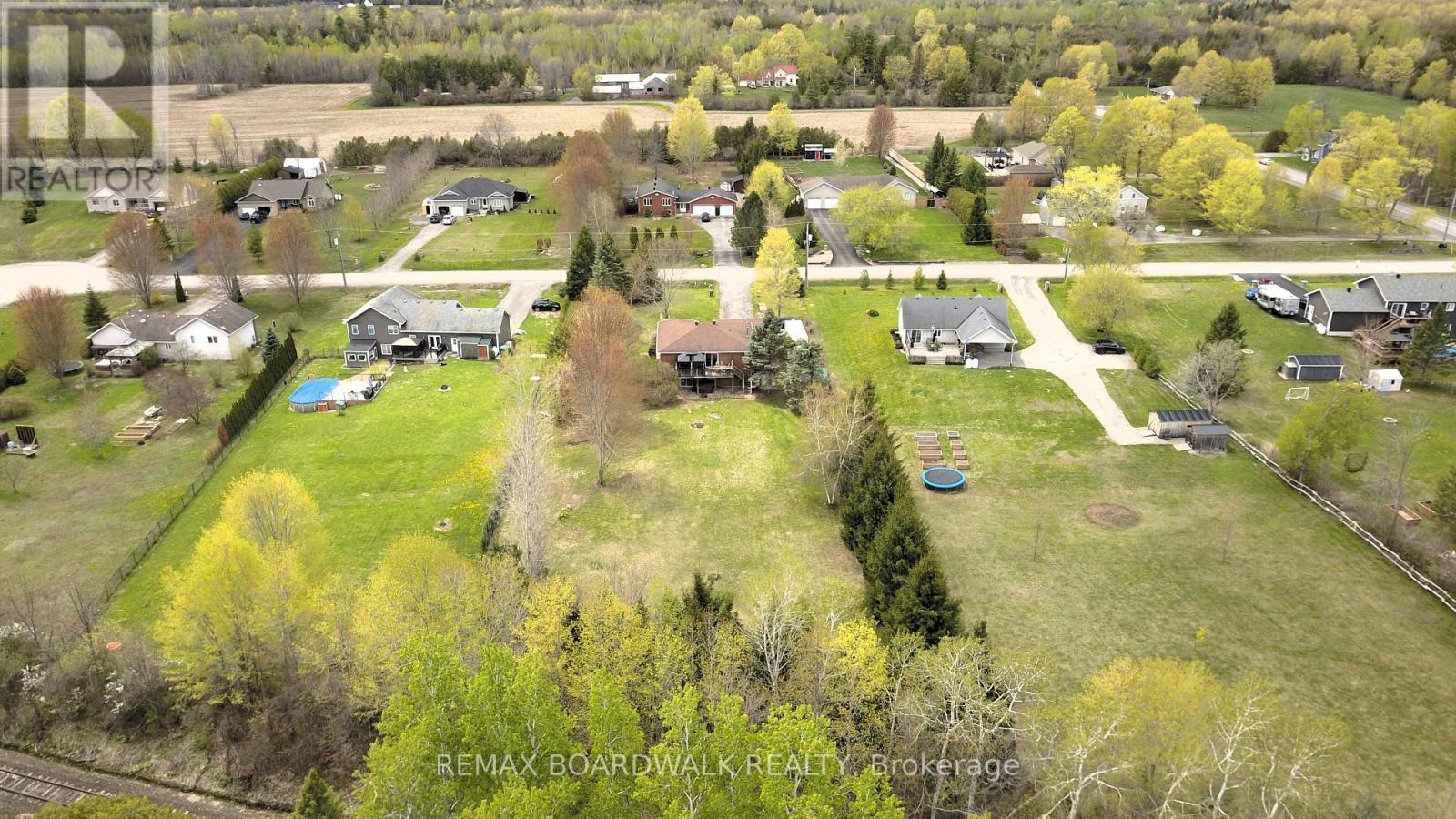 7 MEADOWVIEW DRIVE - 6