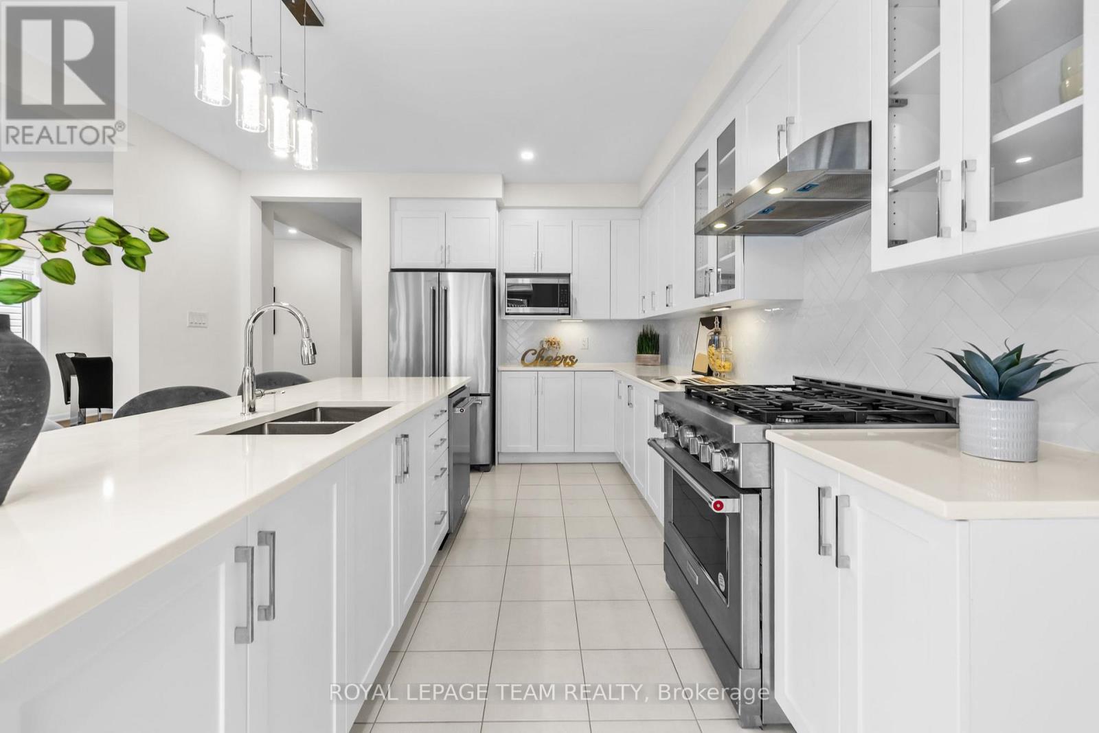800 CAPPAMORE DRIVE - 11
