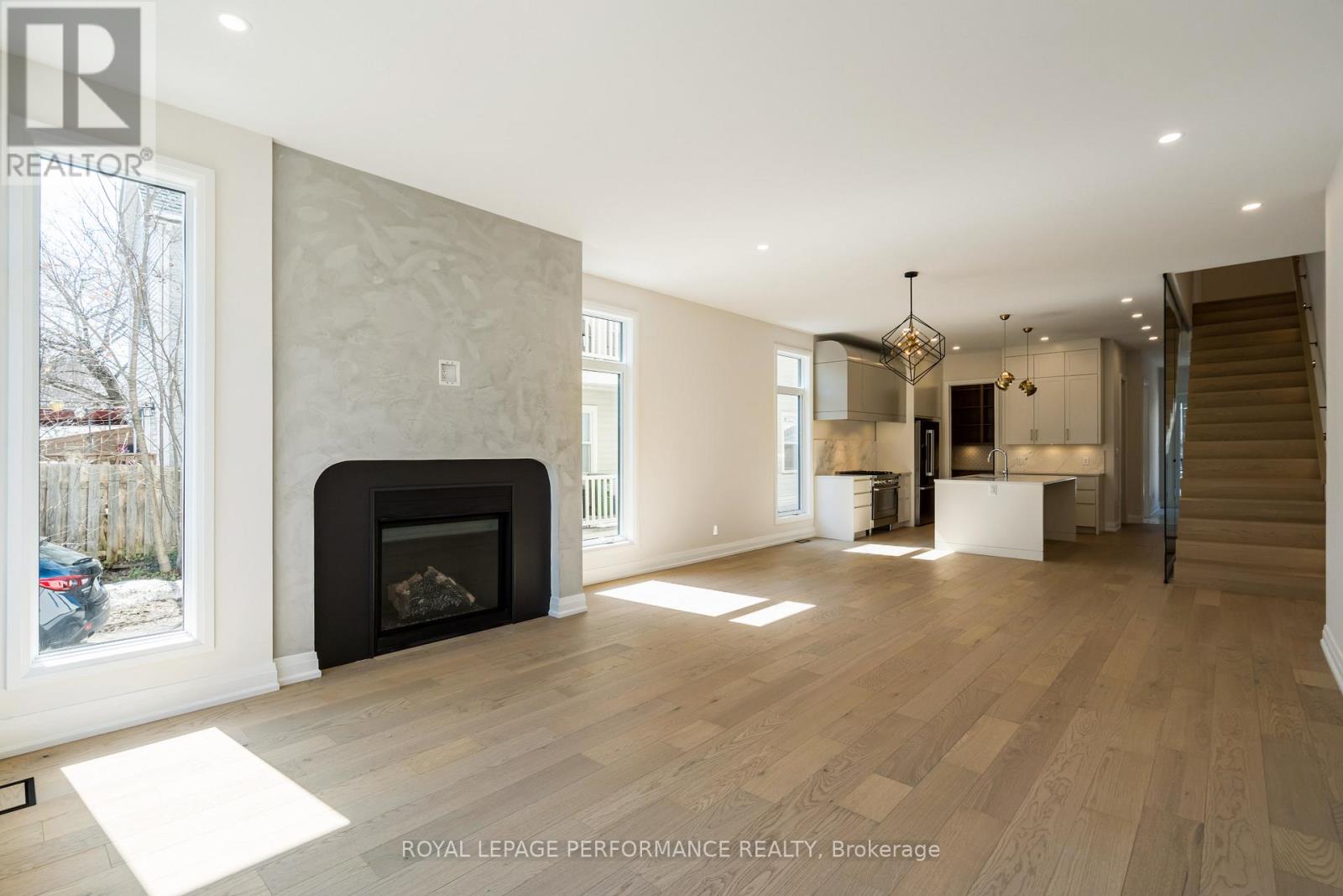31 COMMANDA WAY - 8