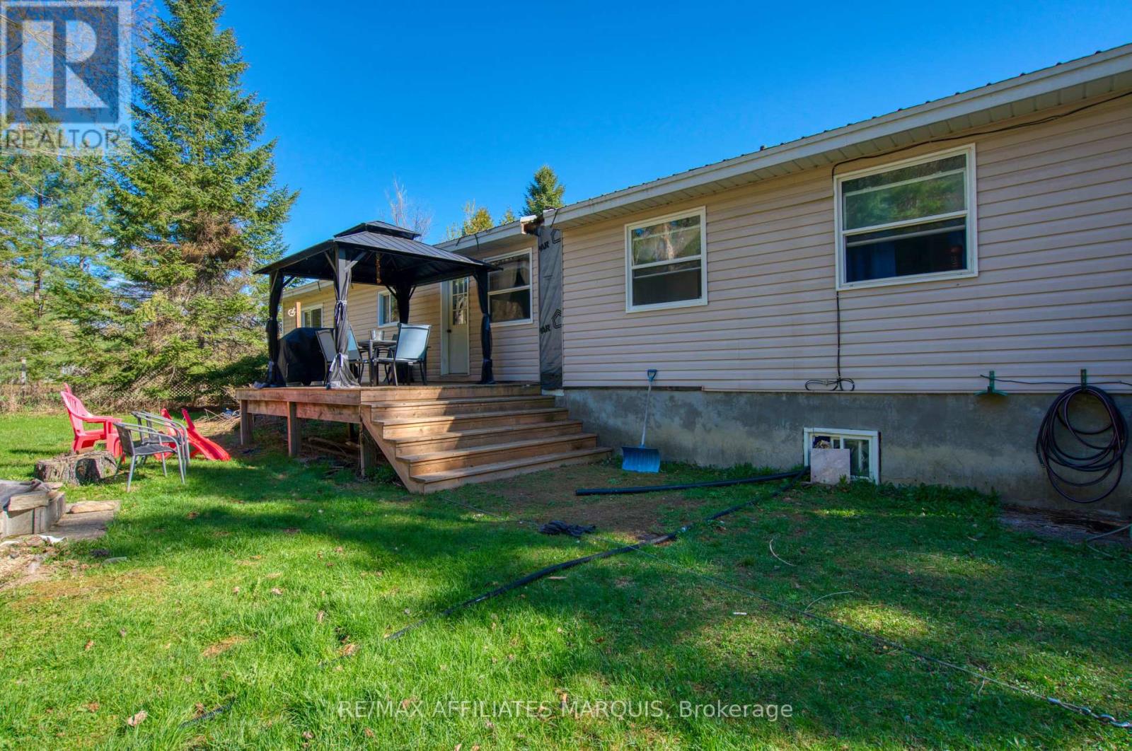 641 HARPER ROAD - 17