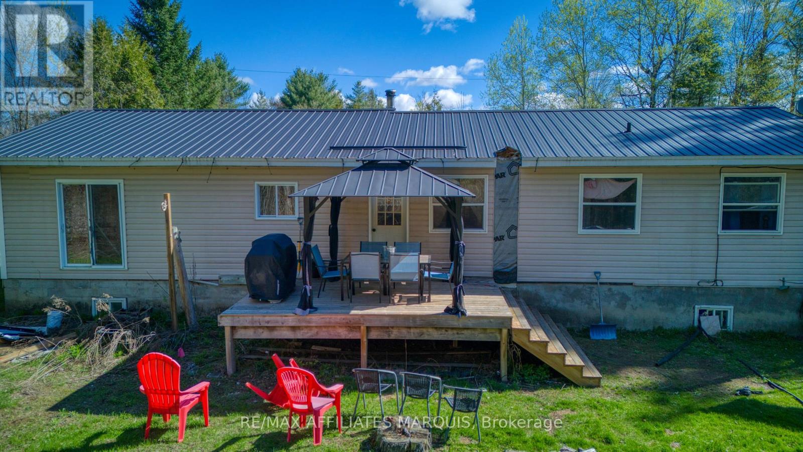 641 HARPER ROAD - 23