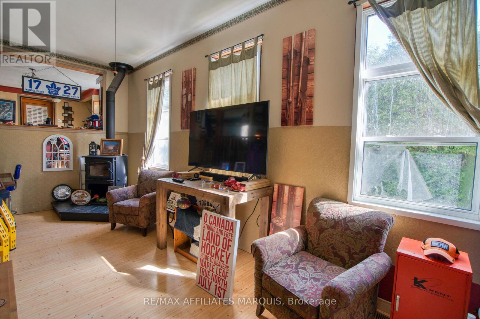 641 HARPER ROAD - 4
