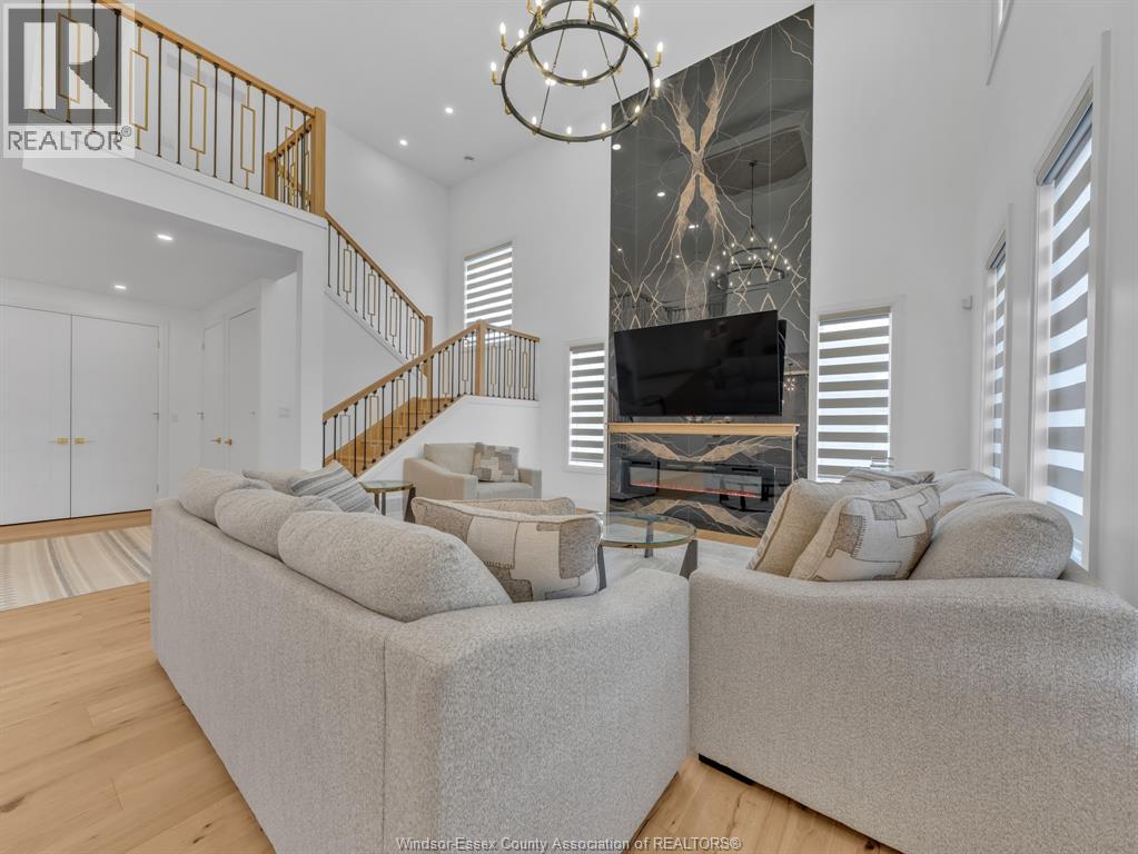 3684 SUTTON AVENUE - 10