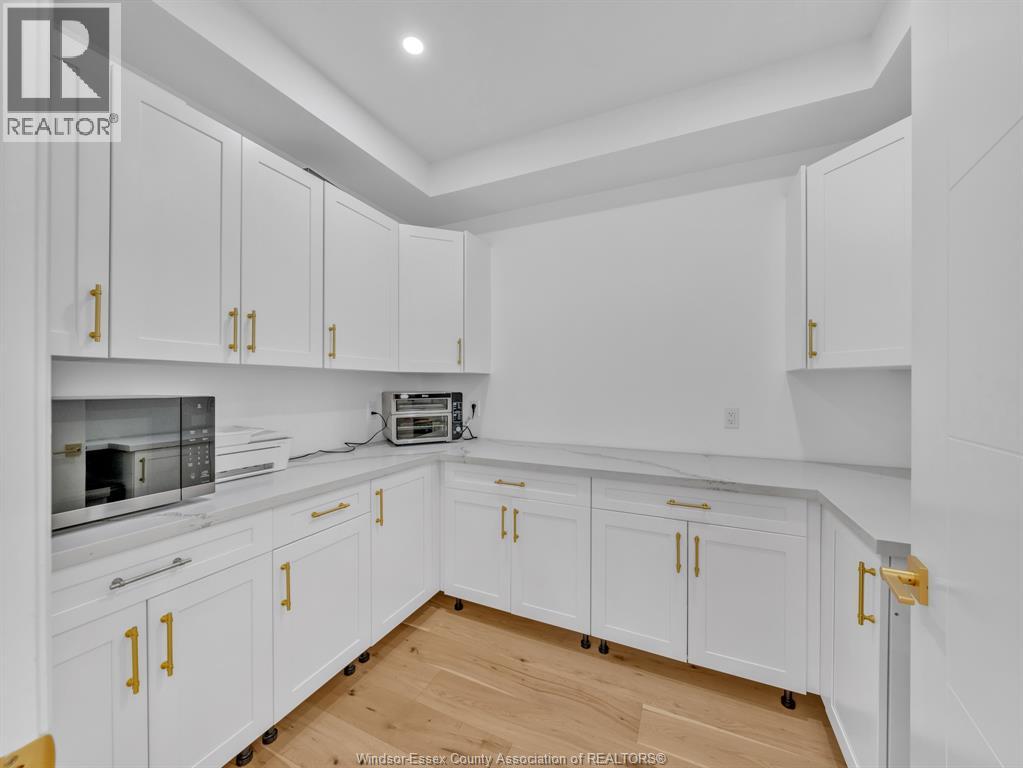 3684 SUTTON AVENUE - 18