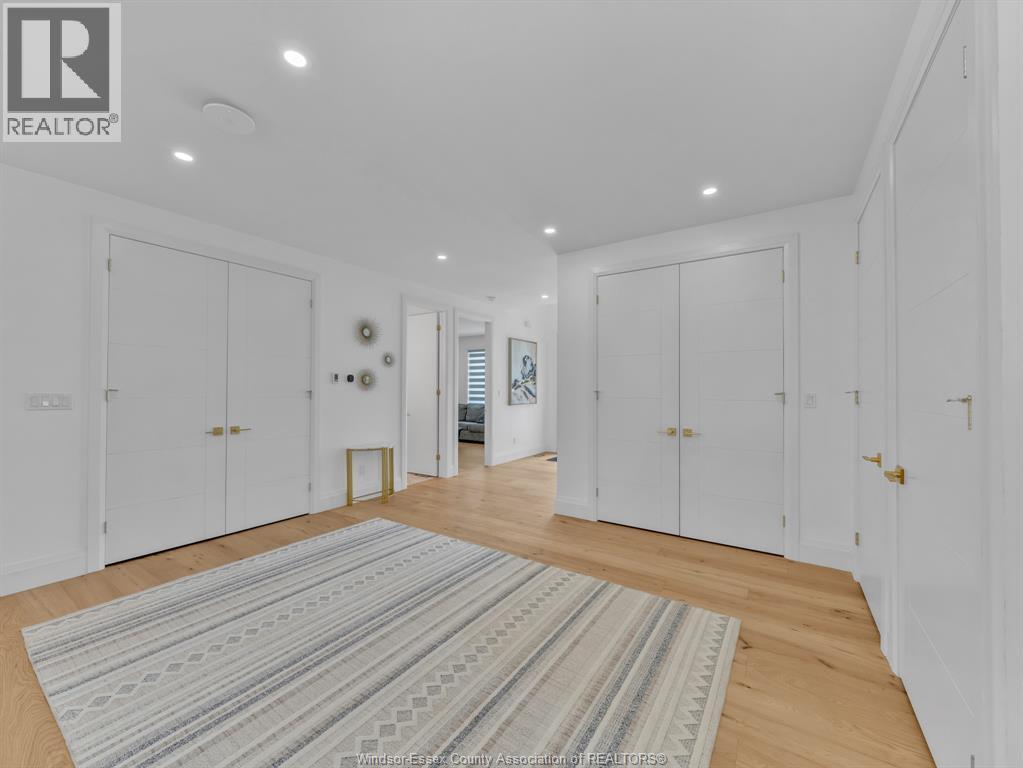 3684 SUTTON AVENUE - 19