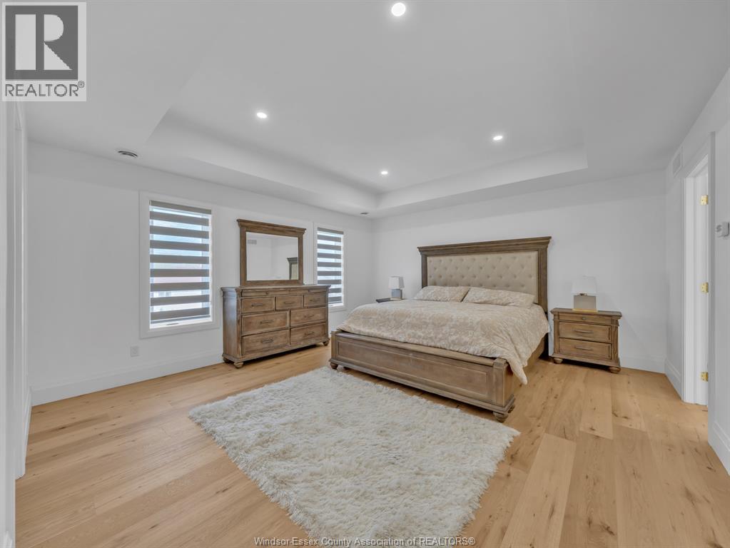 3684 SUTTON AVENUE - 30