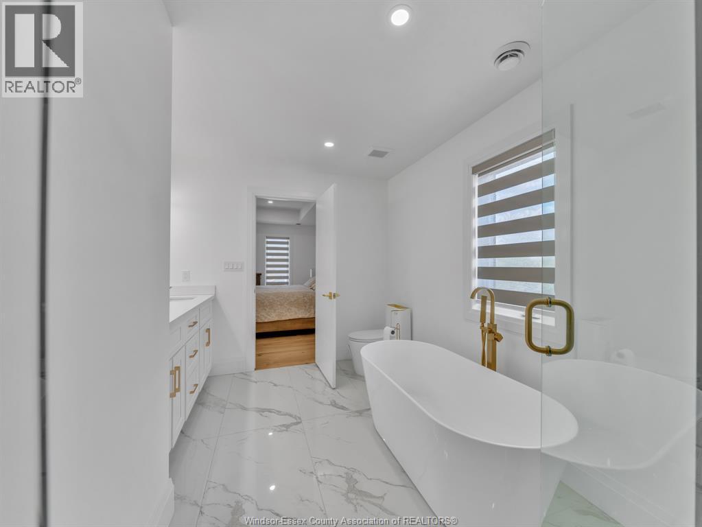 3684 SUTTON AVENUE - 33