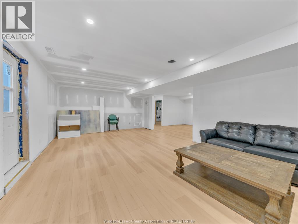 3684 SUTTON AVENUE - 36