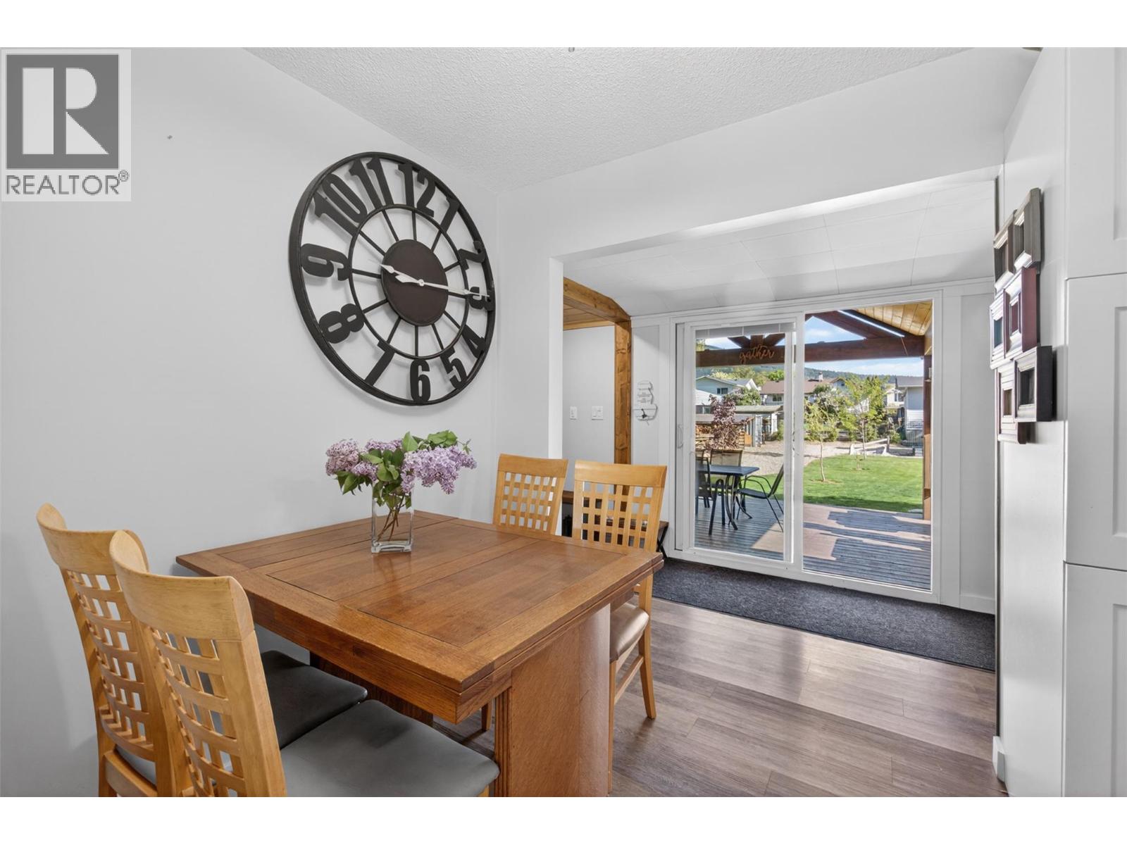 5421 71 Avenue NE - 10