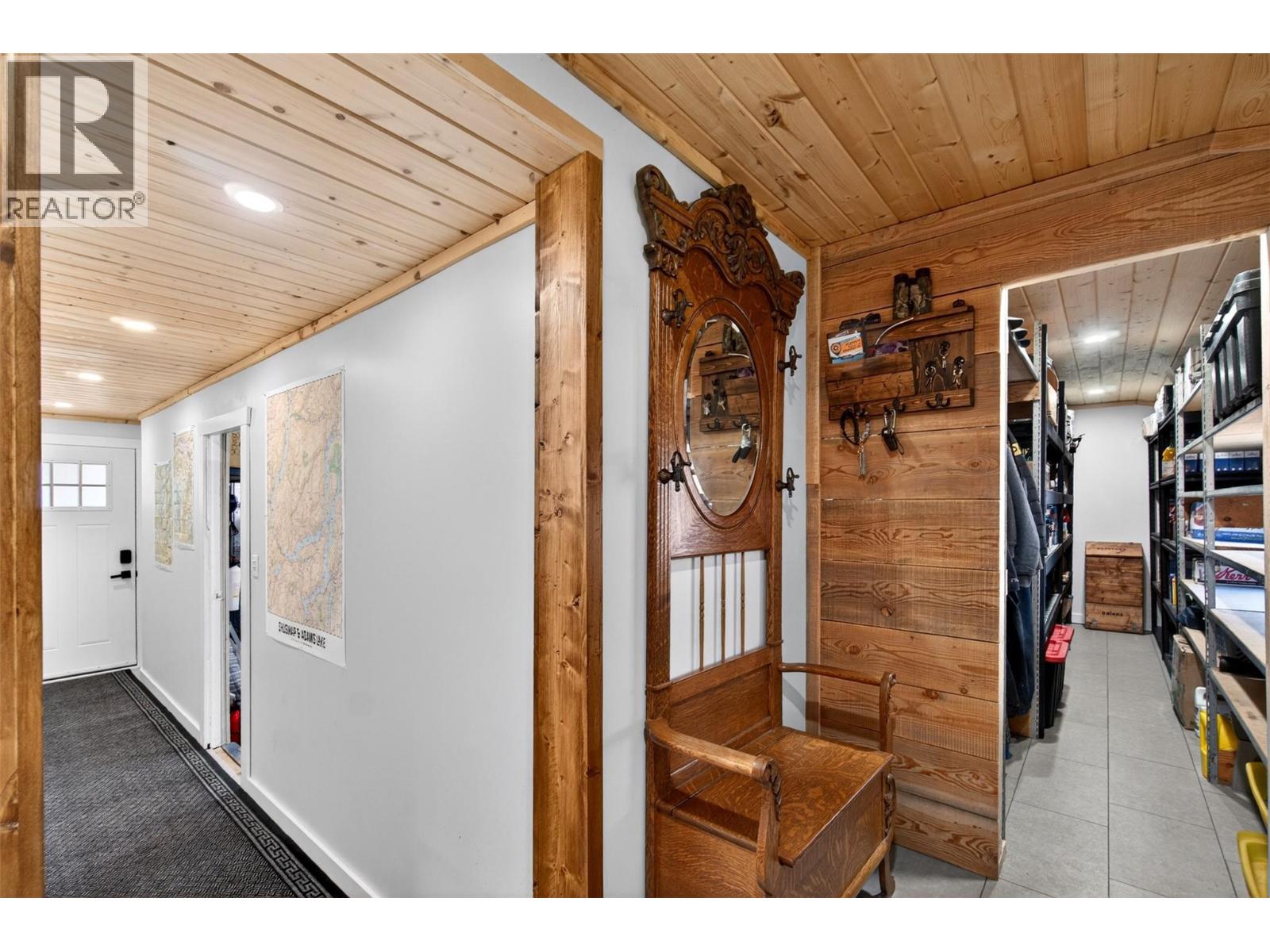  5421 71 Avenue Northeast, Salmon Arm