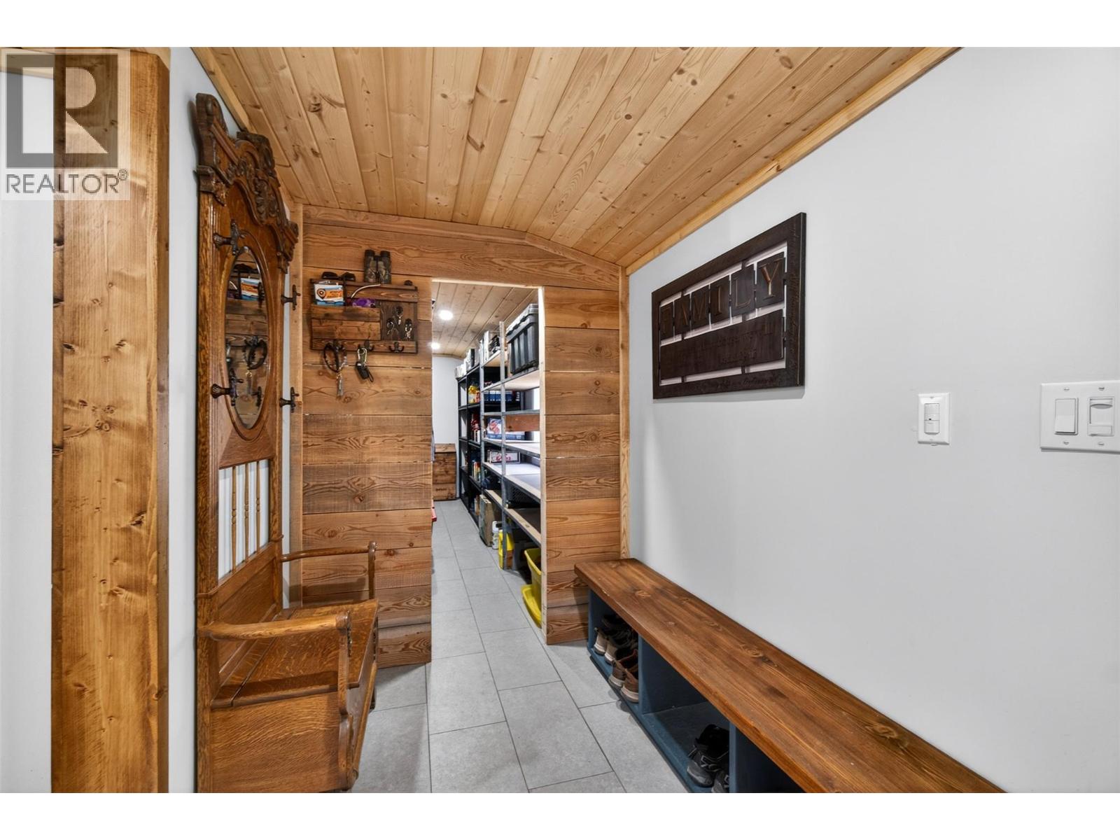 5421 71 Avenue NE - 24