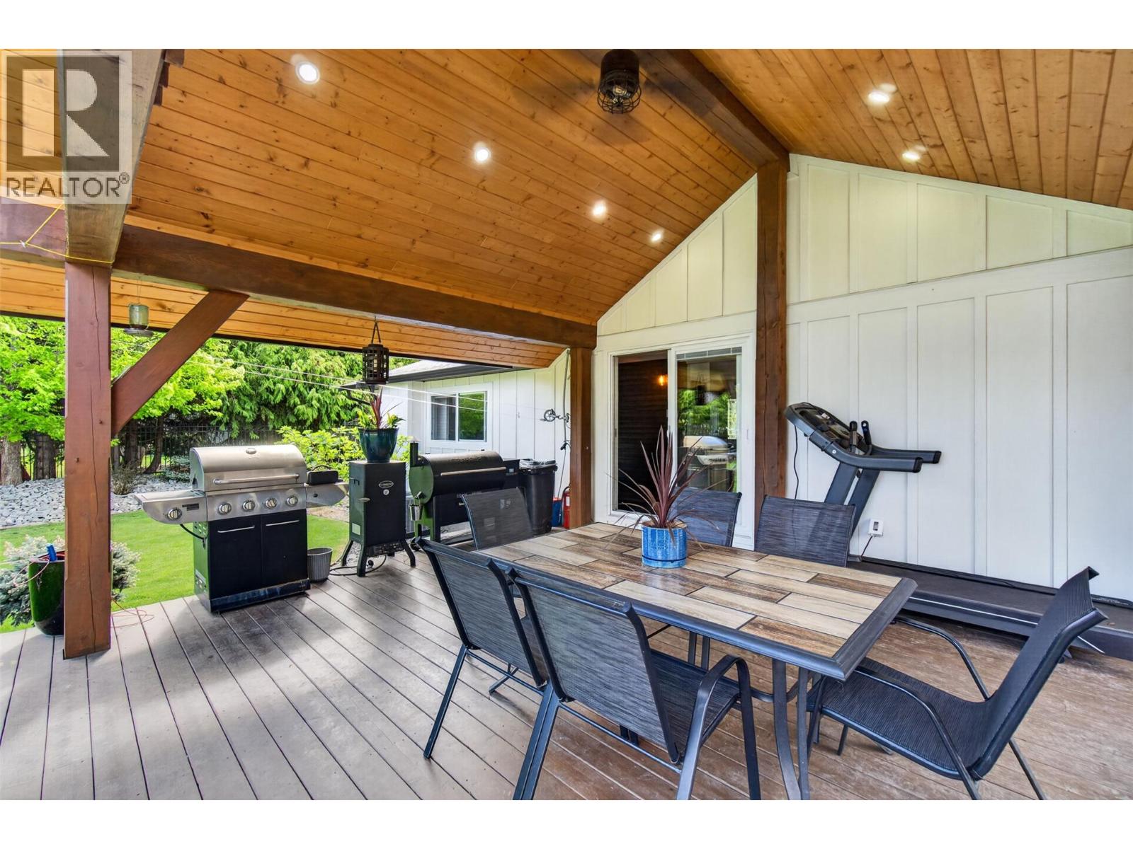 5421 71 Avenue NE - 30