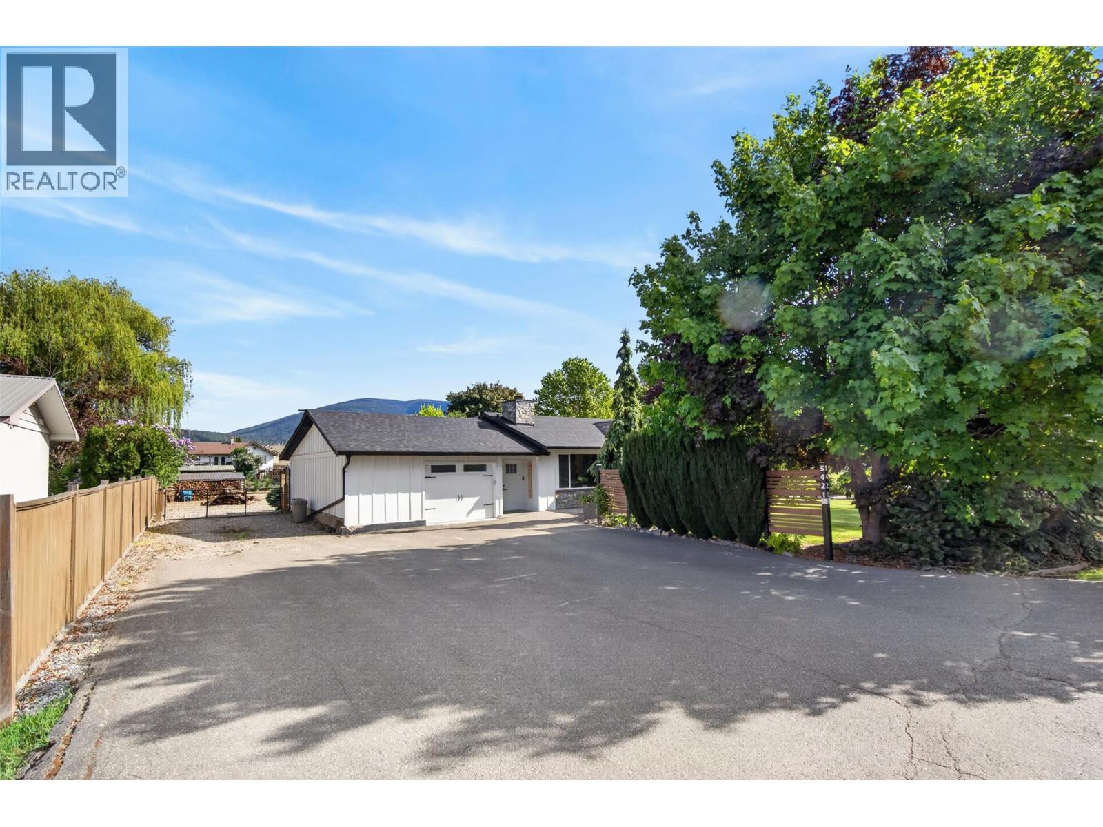 5421 71 Avenue NE - 36