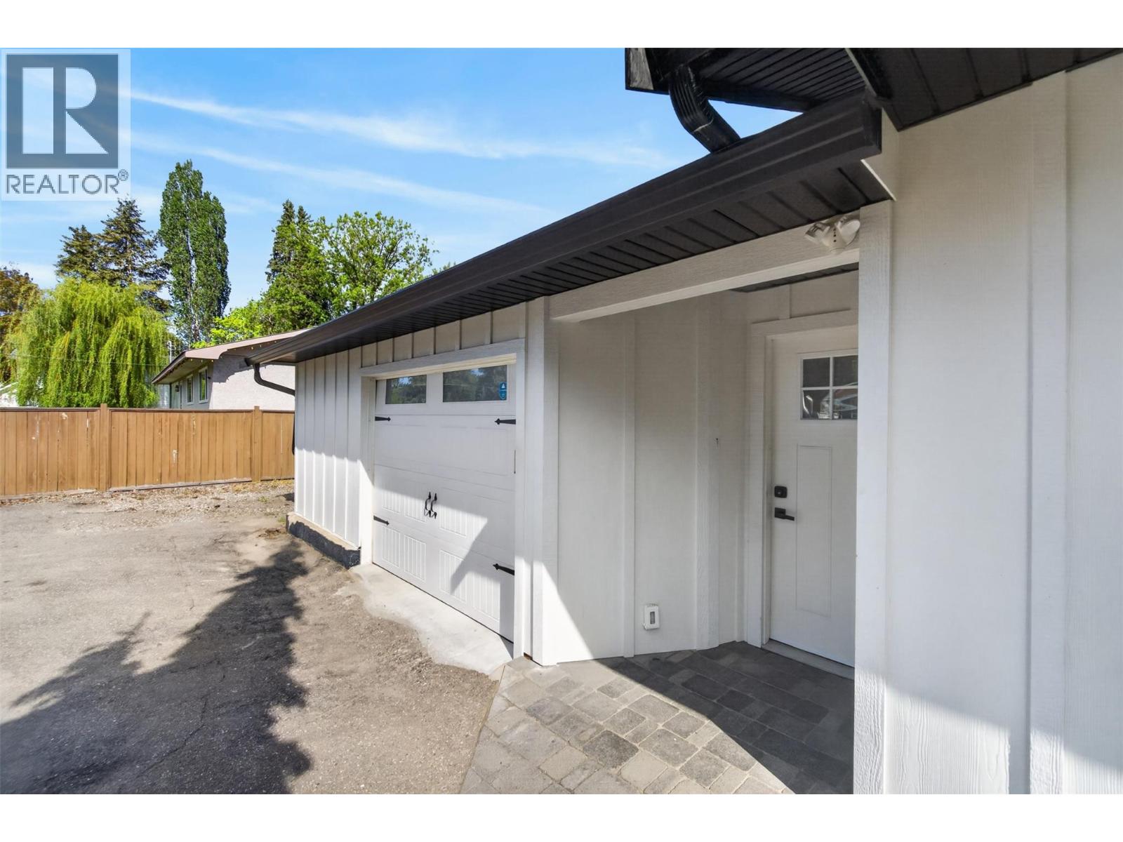  5421 71 Avenue Northeast, Salmon Arm