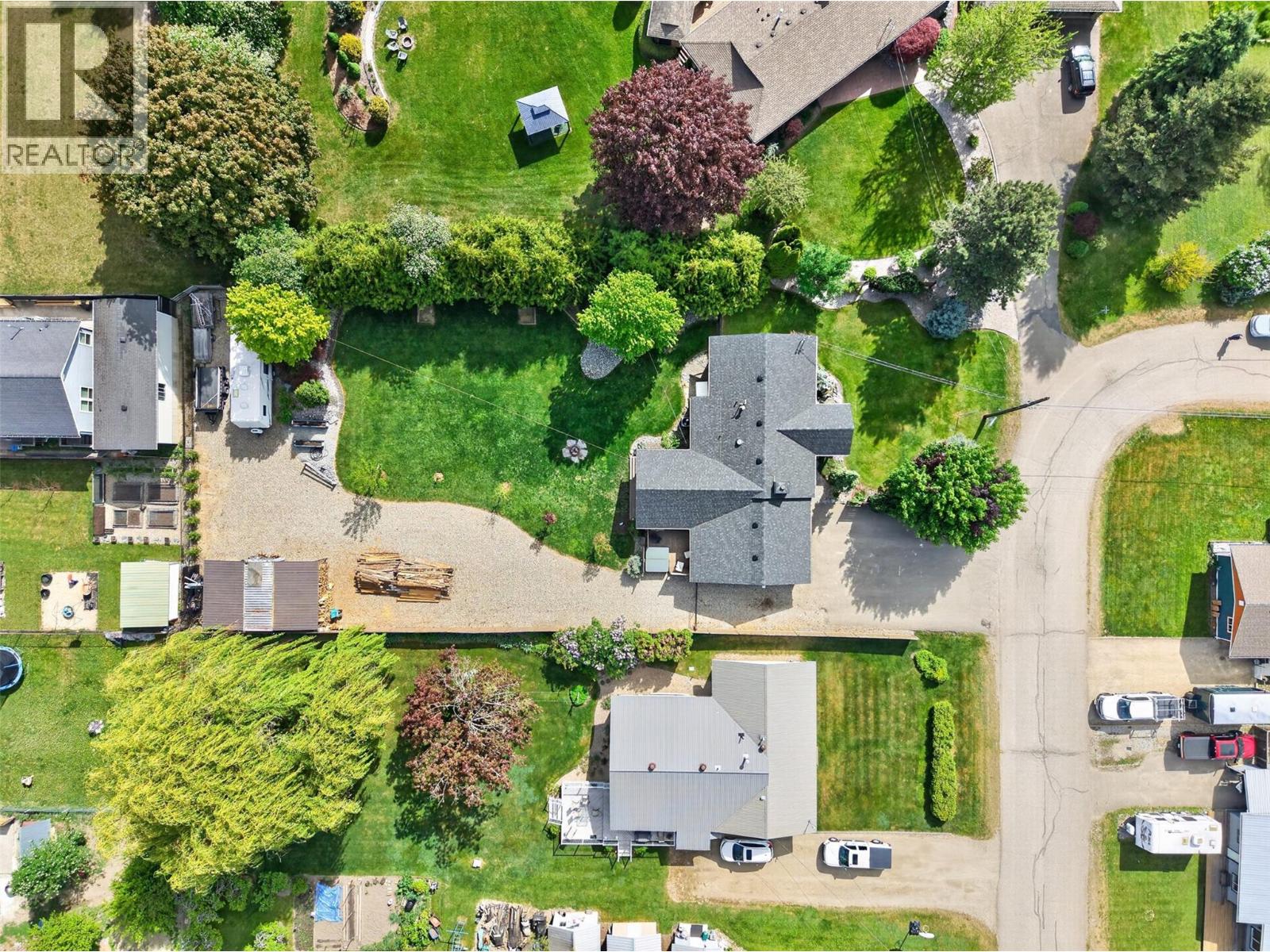  5421 71 Avenue Northeast, Salmon Arm
