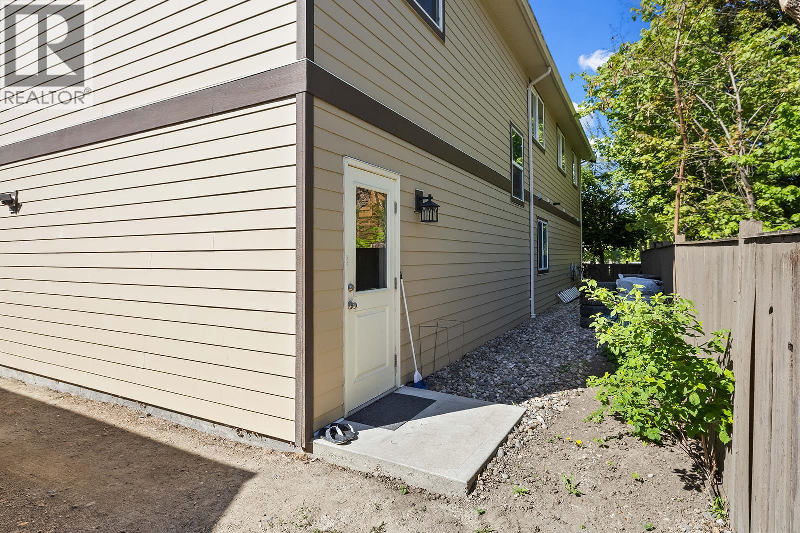 4002 25 Street - 31