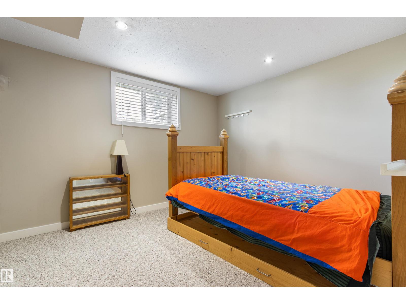 4903 52 AV — photo 22