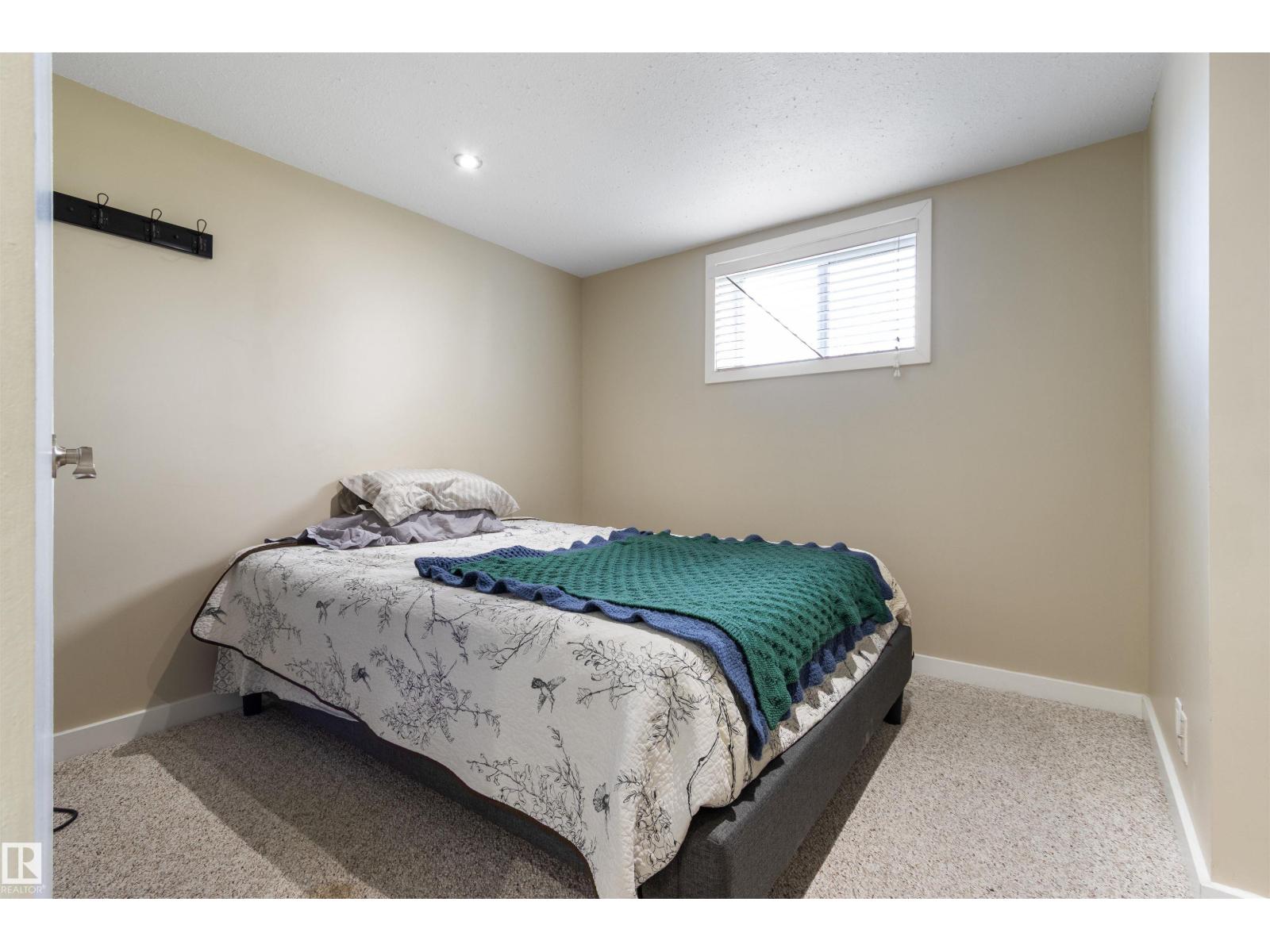4903 52 AV — photo 24