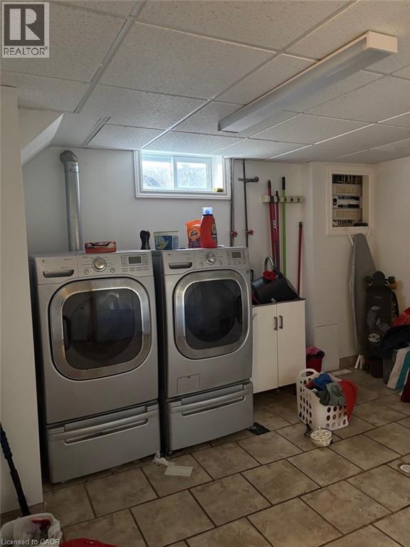 11 CECILIA Court, Hamilton, Ontario, L8T2E8 — Photo 6