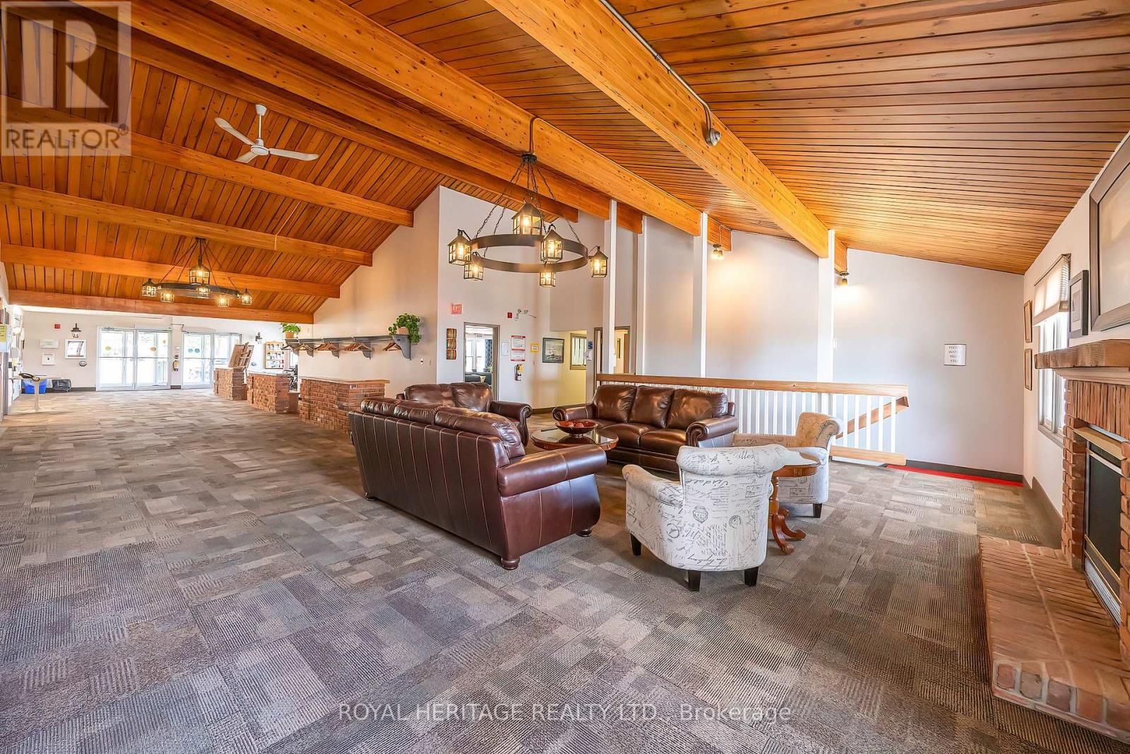 118 BLUFFS ROAD - 33