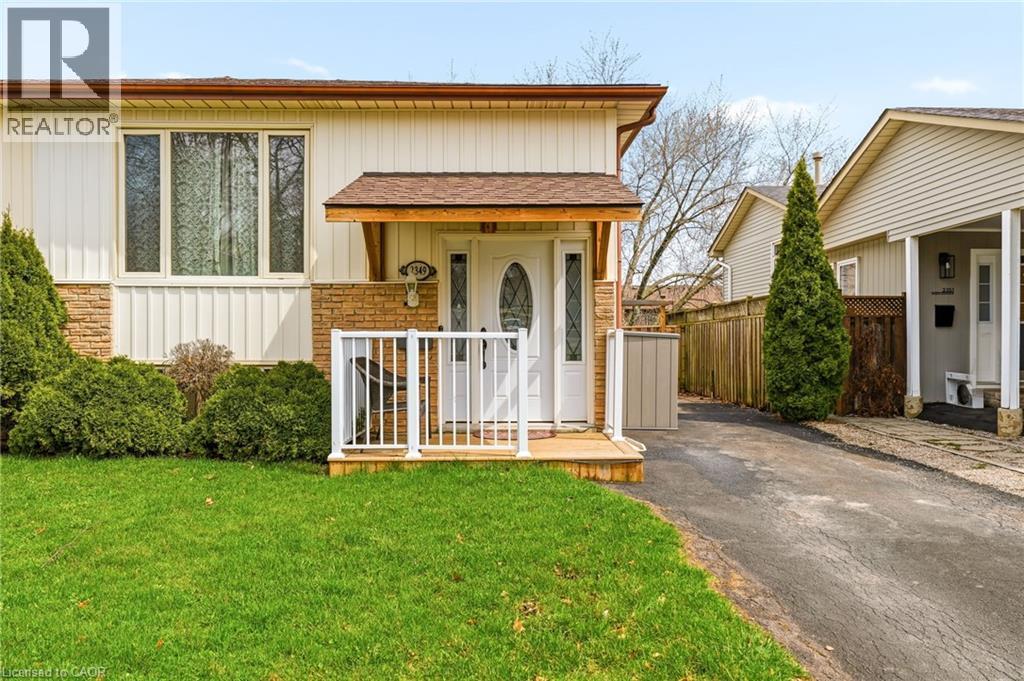 2349 MIDDLESMOOR Crescent, Burlington, Ontario, L7P3X4 — Photo 2