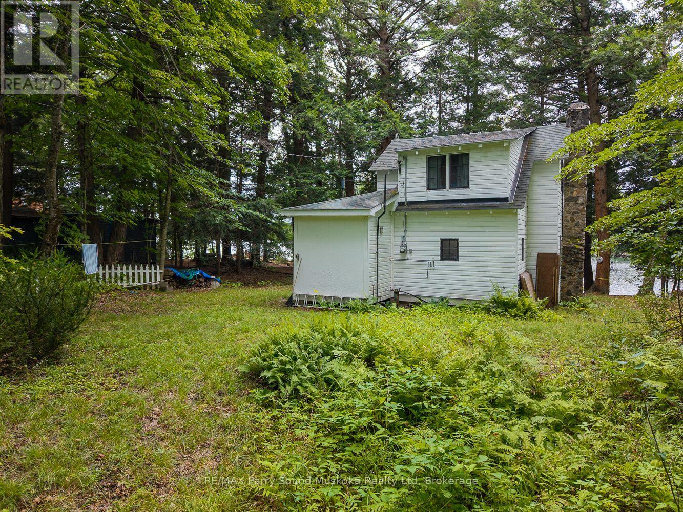 897 172 WA HORSESHOE LAKE - 15
