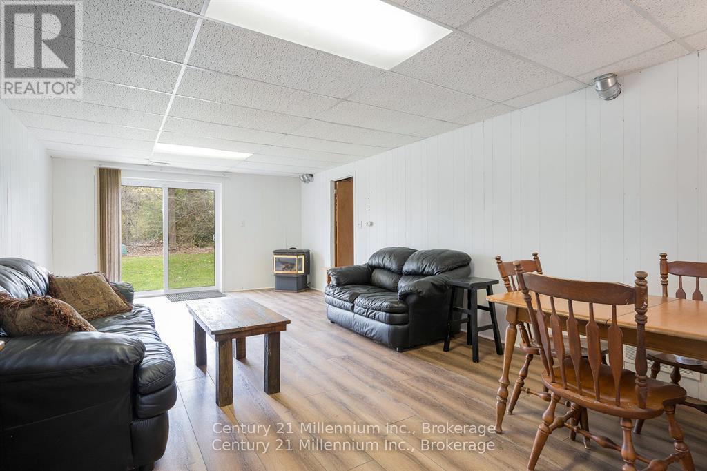 205 NAPOLEON STREET - 39