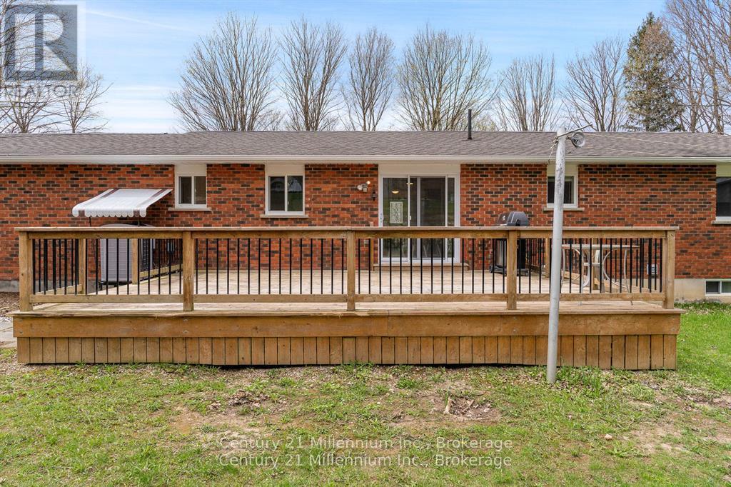 205 NAPOLEON STREET - 8