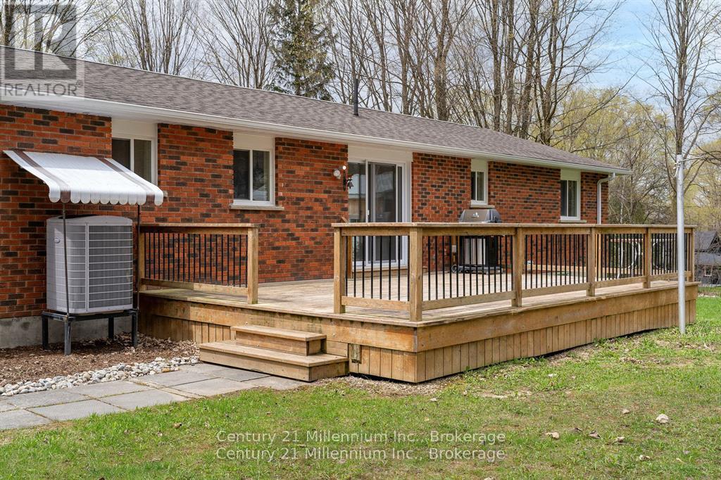 205 NAPOLEON STREET - 9