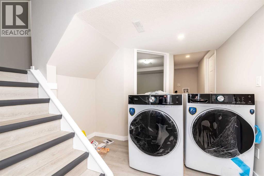 #34 3029 Rundleson Road NE - 28